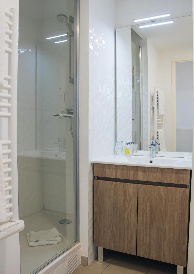Twenty Business Flats Asnieres-Sur-Seine Aparthotel Bagian luar foto